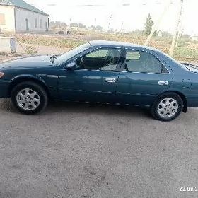 Toyota Camry 2001