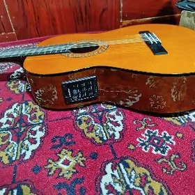 Yamaha C40 elektro gitara гита