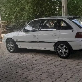 Opel Vita 1993