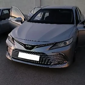 Toyota Camry 2018