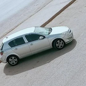 Opel Astra 2009