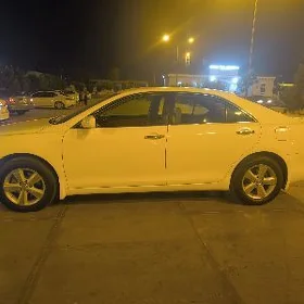 Toyota Camry 2011