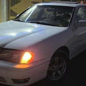 Toyota Avalon 1999