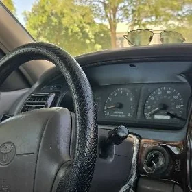 Toyota Avalon 1999