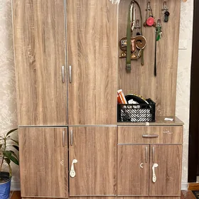 şkaf/шкаф