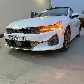 Kia K5 2021
