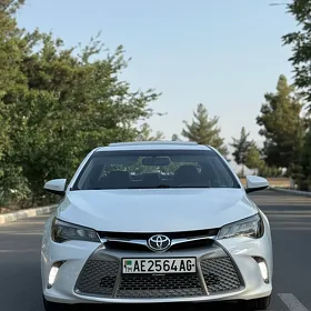 Toyota Camry 2017