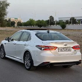 Toyota Camry 2023