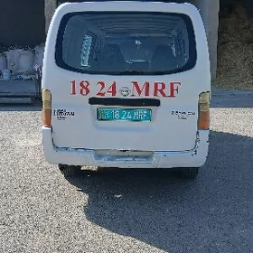Nissan Urvan 2007