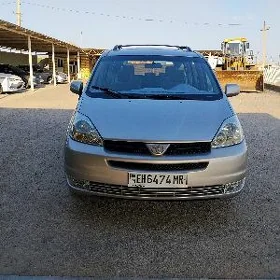 Toyota Sienna 2004