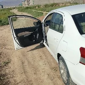 Toyota Yaris 2007