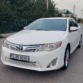 Toyota Camry 2012