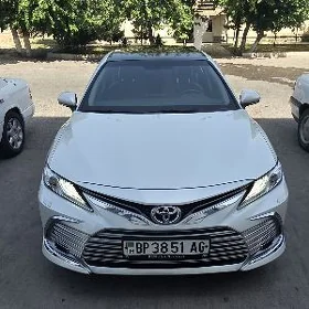 Toyota Camry 2023