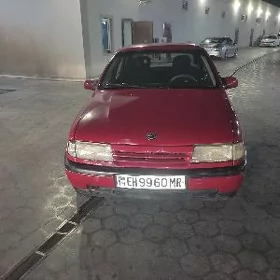 Opel Vectra 1989