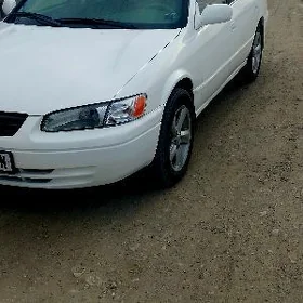 Toyota Camry 1999