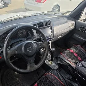 Toyota RAV4 1999