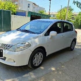 Nissan Versa 2010