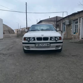 BMW 525 1992