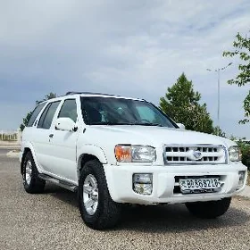 Nissan Pathfinder 1999