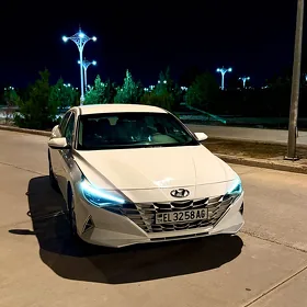 Hyundai Elantra 2021