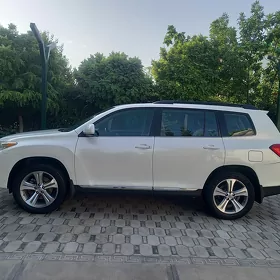 Toyota Highlander 2011