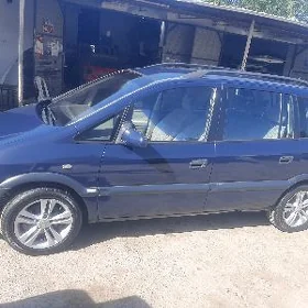 Opel Zafira 2001