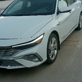 Hyundai Elantra 2025