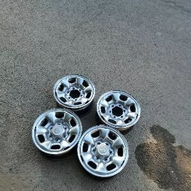HILUX