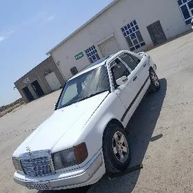 Mercedes-Benz 230E 1990
