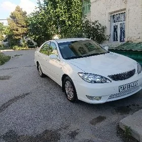 Toyota Camry 2005