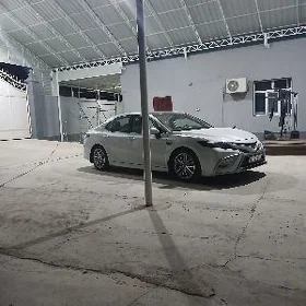 Toyota Camry 2022