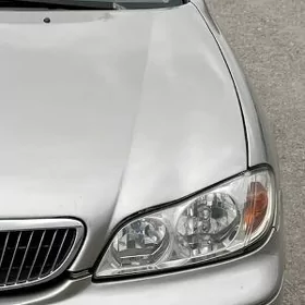 Infiniti I30 2000