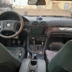 BMW 528 1999