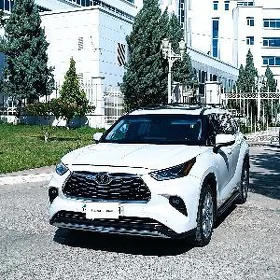 Toyota Highlander 2020