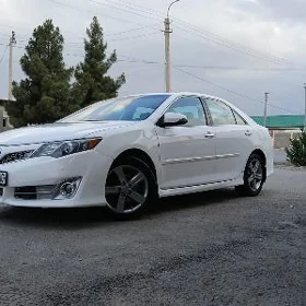 Toyota Camry 2012