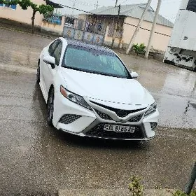 Toyota Camry 2018