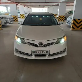 Toyota Camry 2013
