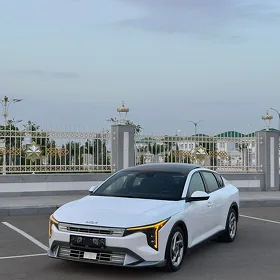 Kia K4 2025