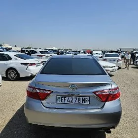 Toyota Camry 2016
