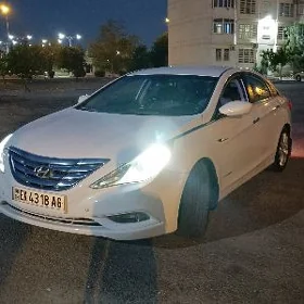 Hyundai Sonata 2012