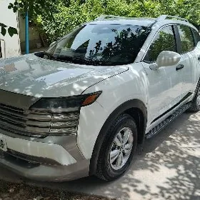 Nissan Kicks 2025