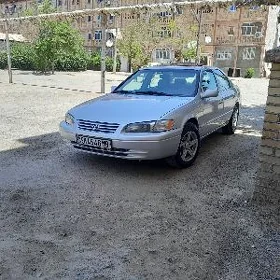 Toyota Camry 1999