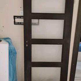 дверь
