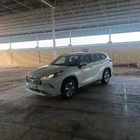 Toyota Highlander 2022