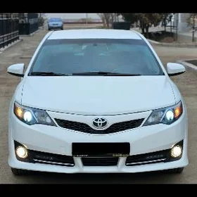 Toyota Camry 2013