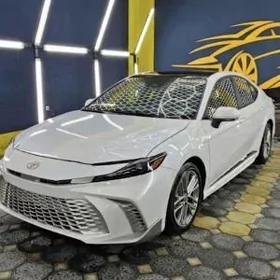 Toyota Camry 2025