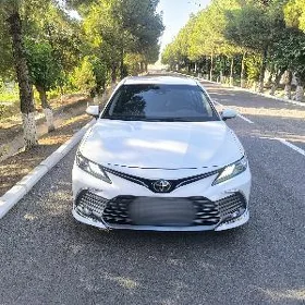 Toyota Camry 2022
