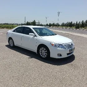 Toyota Camry 2010