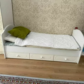 dediski krowat