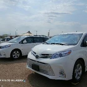 Toyota Sienna 2020